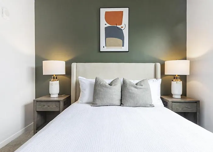 Landing Modern With Amazing Amenities